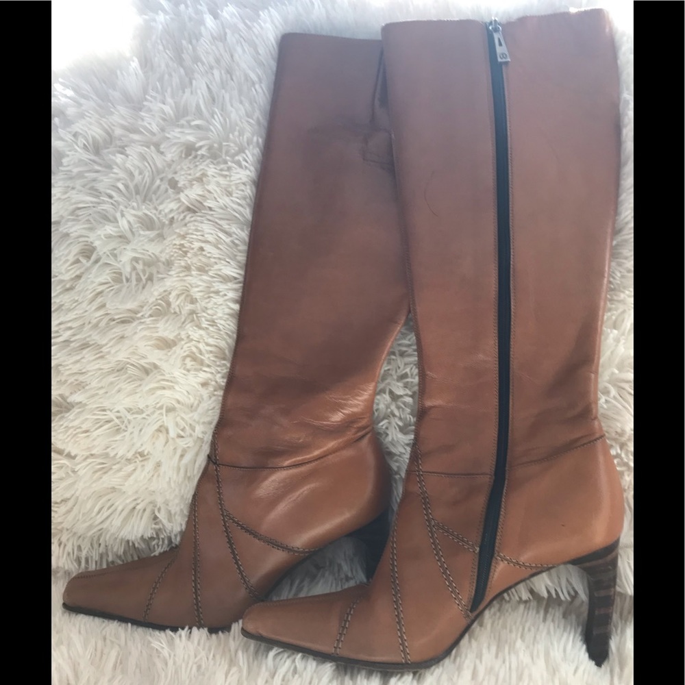 Claudia Ciuti brown boots. Made in Italy.
